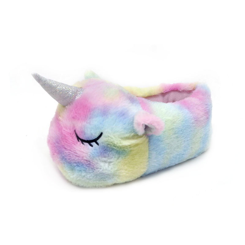 Pantofole con unicorno arcobaleno addormentato
